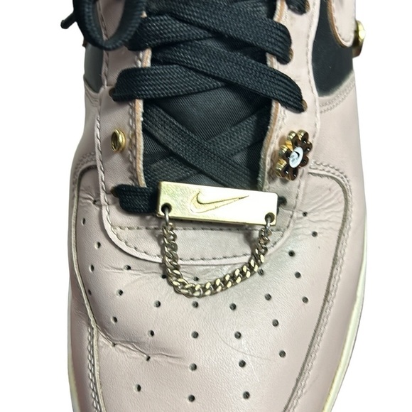 nike air force 1 low gold chain